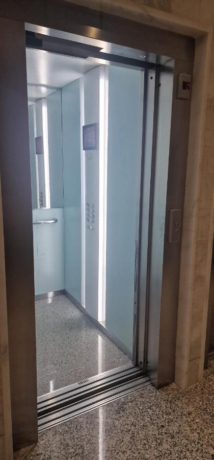 Ferienwohnung Estudio En Centro De Alicante Exterior foto